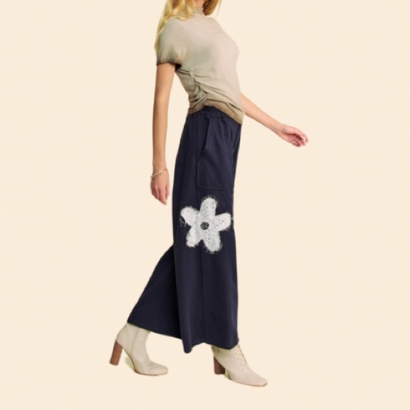 New Floral Patchwork Detail Front Pocketed Elastic Back French Terry Easy Pants - Picture 3 of 9